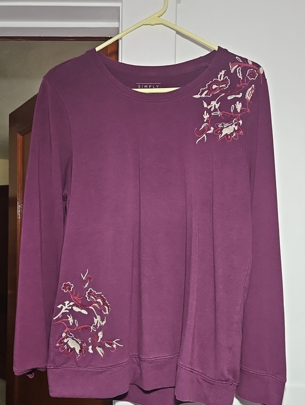 Simply Styled Purple Long Sleeve Embroidered Cequins Long Sleeve T-Shirt Size L